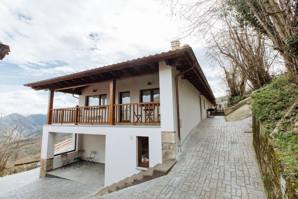 Ferienwohnung Tiu Enrique 3 Onís Exterior foto